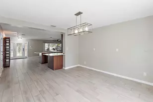 5080 Oaklawn Ln, Saint Petersburg, FL 33708 - Photo 22