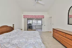 2023 New Bedford Dr, Sun City Center, FL 33573 - Photo 20