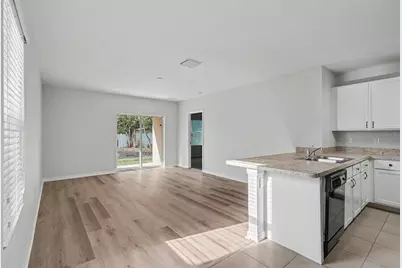 10125 Hawk Storm Avenue, Tampa, FL 33610 - Photo 10