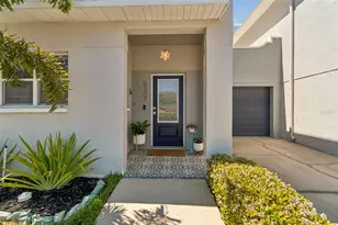 5307 Point Pleasant Ln, Tampa, FL 33611 - Photo 2