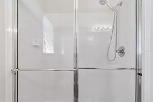 5307 Point Pleasant Ln, Tampa, FL 33611 - Photo 18