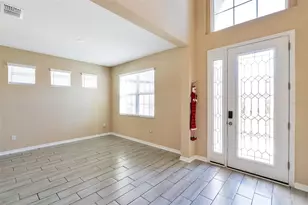 30068 Skylark Dr, Wesley Chapel, FL 33545 - Photo 4