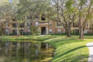 2406 Courtney Meadows Ct, Tampa, FL 33619 - Photo 6