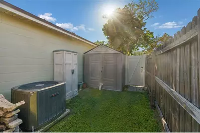 11029 Streamside Drive, Tampa, FL 33624 - Photo 52