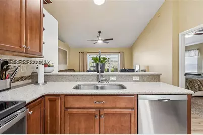 11029 Streamside Drive, Tampa, FL 33624 - Photo 16