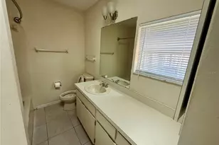 3907 W Mullen Ave, Tampa, FL 33609 - Photo 8