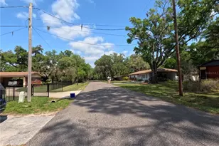 1103 N Pennsylvania Ave, Plant City, FL 33563 - Photo 8