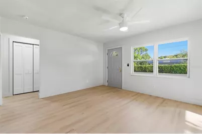 5310 40th Avenue N, Saint Petersburg, FL 33709 - Photo 4