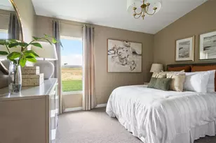 36722 Thornhedge Dr, Zephyrhills, FL 33541 - Photo 4