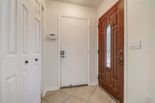 10849 92nd St, Seminole, FL 33777 - Photo 4