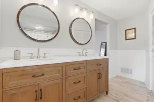 1143 Lancer Ln, Tarpon Springs, FL 34689 - Photo 22