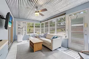 1143 Lancer Ln, Tarpon Springs, FL 34689 - Photo 30