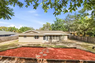 1143 Lancer Ln, Tarpon Springs, FL 34689 - Photo 30