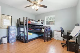 1143 Lancer Ln, Tarpon Springs, FL 34689 - Photo 26