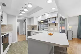 1143 Lancer Ln, Tarpon Springs, FL 34689 - Photo 10