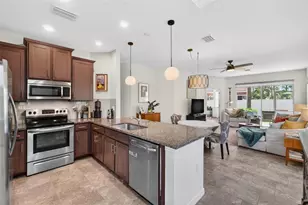 594 52nd Terrace N, Saint Petersburg, FL 33703 - Photo 6