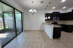 10243 Villa Palazzo Ct, Tampa, FL 33615 - Photo 12