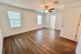 10243 Villa Palazzo Ct, Tampa, FL 33615 - Photo 18