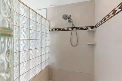 4731 Coconut Palm Circle NE, Saint Petersburg, FL 33703 - Photo 22