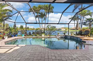 4731 Coconut Palm Cir NE, Saint Petersburg, FL 33703 - Photo 4