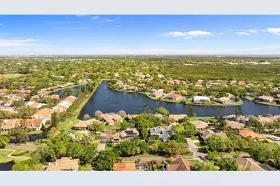 4731 Coconut Palm Circle NE, Saint Petersburg, FL 33703 - Photo 54