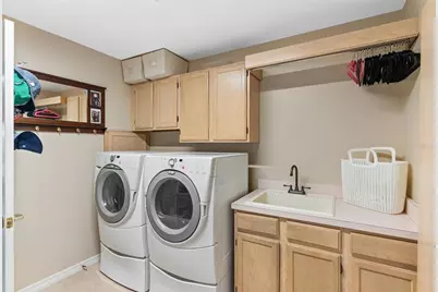 4731 Coconut Palm Circle NE, Saint Petersburg, FL 33703 - Photo 34
