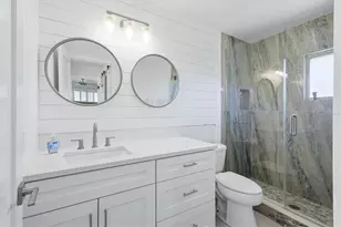 616 Lyons Ln, Longboat Key, FL 34228 - Photo 20