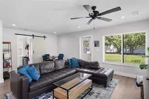 4006 S Church Ave, Tampa, FL 33611 - Photo 16