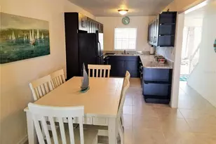 169 Pompano Dr SE, Saint Petersburg, FL 33705 - Photo 10