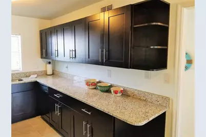 169 Pompano Drive SE, Saint Petersburg, FL 33705 - Photo 12