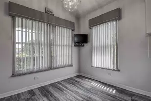 1020 Trafalgar Dr, New Port Richey, FL 34655 - Photo 10