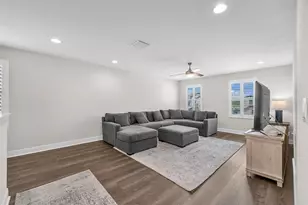14615 Red Castle Ave, Lithia, FL 33547 - Photo 28