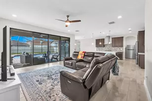 14615 Red Castle Ave, Lithia, FL 33547 - Photo 12