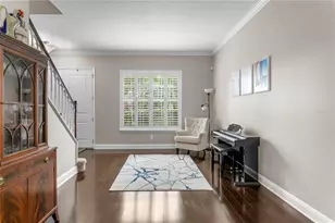 10121 Kingsbridge Ave, Tampa, FL 33626 - Photo 6