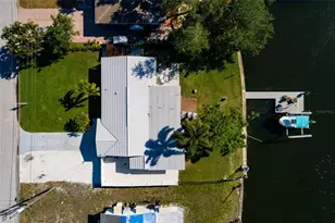 9298 Sun Isle Dr NE, Saint Petersburg, FL 33702 - Photo 26
