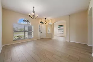 22536 Magnolia Trace Blvd, Lutz, FL 33549 - Photo 8