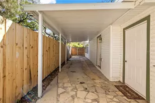 815 W Lowry Ln, Tampa, FL 33604 - Photo 10