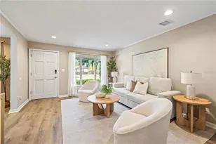 815 W Lowry Ln, Tampa, FL 33604 - Photo 2