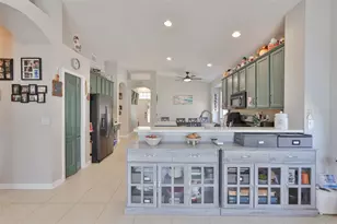 5223 Clover Mist Dr, Apollo Beach, FL 33572 - Photo 16