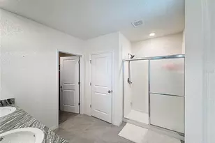 8379 Ender Hls Dr, Wesley Chapel, FL 33545 - Photo 32