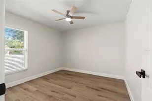 10221 N Woodmere Rd, Tampa, FL 33617 - Photo 32