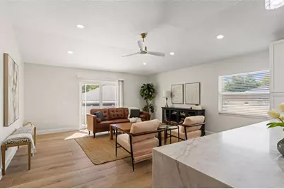 10221 N Woodmere Road, Tampa, FL 33617 - Photo 16