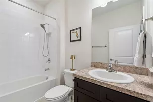 1135 Pipestone Pl, Wesley Chapel, FL 33543 - Photo 32