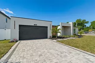 1810 W Erna Dr, Tampa, FL 33603 - Photo 2