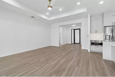 1810 W Erna Drive, Tampa, FL 33603 - Photo 10