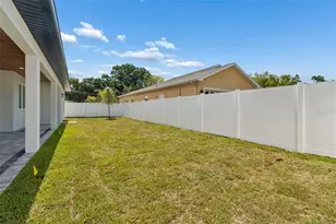 1810 W Erna Dr, Tampa, FL 33603 - Photo 46