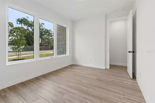 1810 W Erna Dr, Tampa, FL 33603 - Photo 40