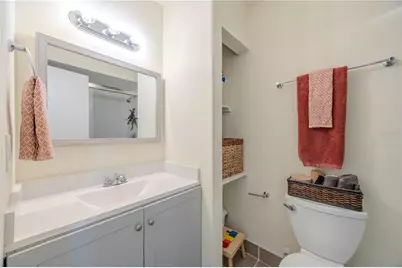 10002 Oakengate Place, Tampa, FL 33624 - Photo 24