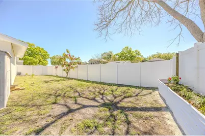 10002 Oakengate Place, Tampa, FL 33624 - Photo 30