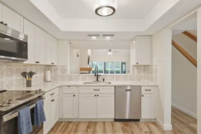 3130 Eagles Landing Circle W, Clearwater, FL 33761 - Photo 12